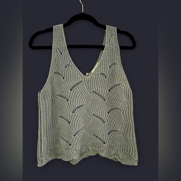 Francesca's Collections Tops - Sleeveless Top - Sage Green